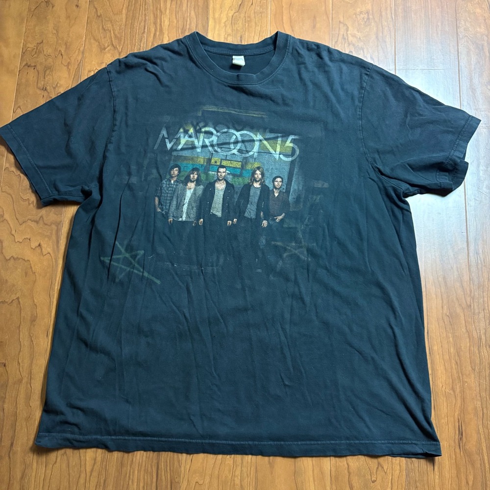 Maroon 5 2013 World Tour Graphic T-Shirt Mens 2XL Faded Black Cotton pop rock